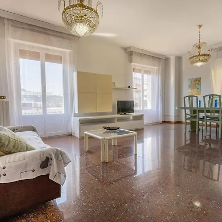 Апартаменты Il Lupo E La Volpe - Parcheggio Gratis *