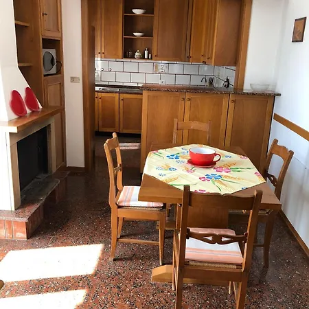 Il Lupo E La Volpe - Parcheggio Gratis 아파트 *