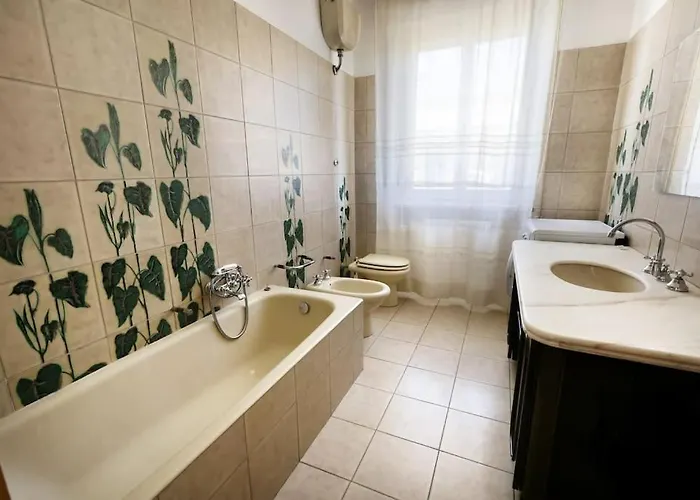 Il Lupo E La Volpe - Parcheggio Gratis * Centobuchi